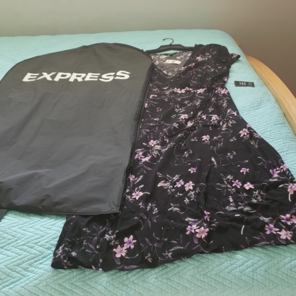 Dress - Picture 2 of 5